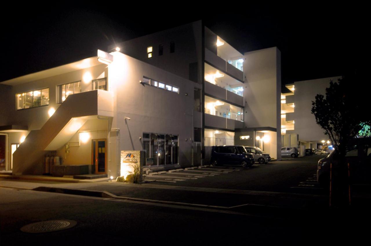 Costa Bella Condominium Resort Motobu Exterior photo